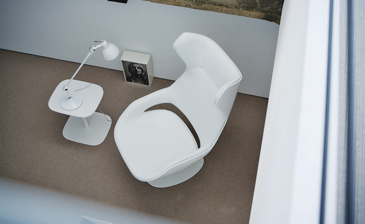 ŷͼ Ora Ito|  evolution lounge chair